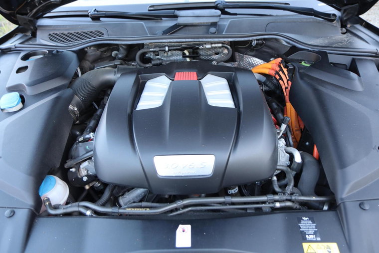 Vehicle Image 35