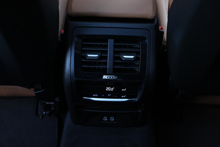 Vehicle Image 45