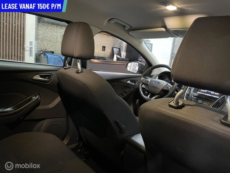Vehicle Image 43