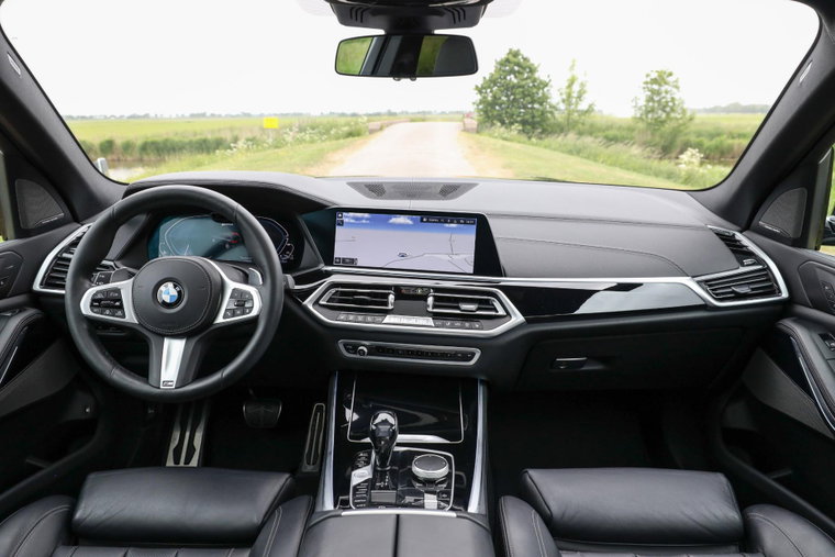 Vehicle Image 33