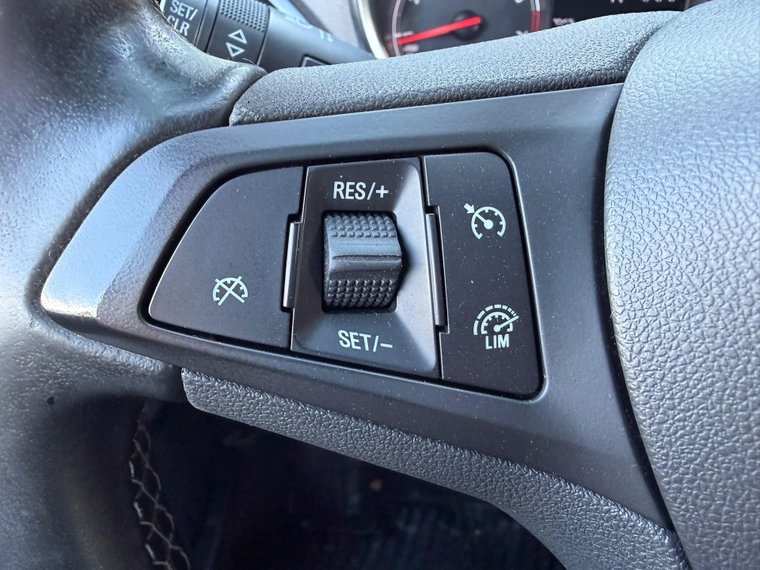 Vehicle Image 34