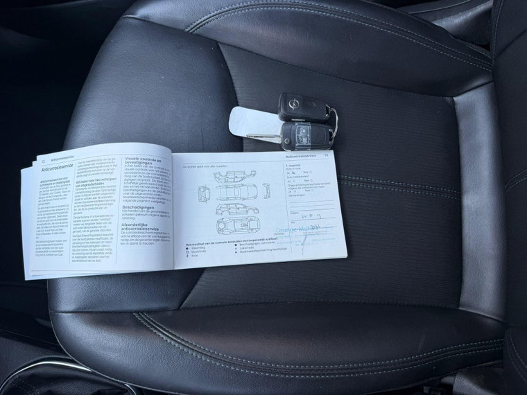 Vehicle Image 40