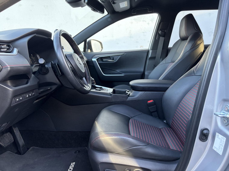 Vehicle Image 14