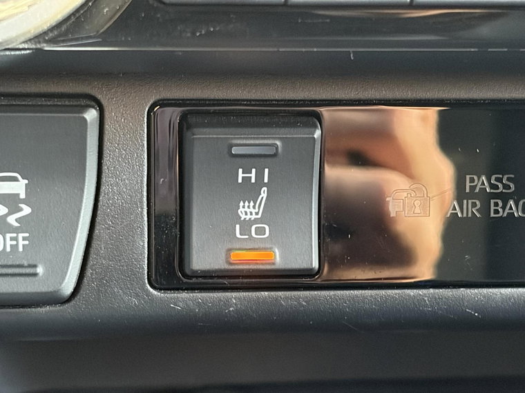 Vehicle Image 38