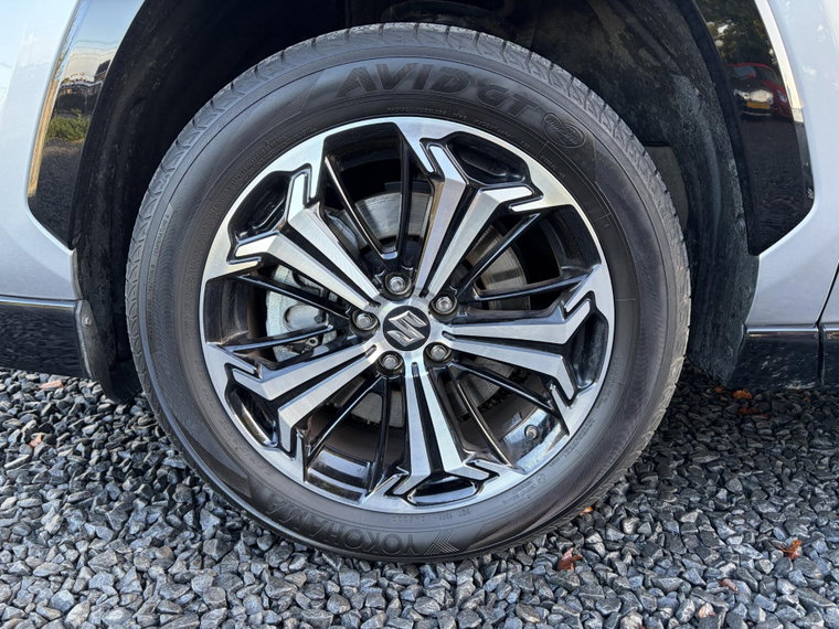 Vehicle Image 40