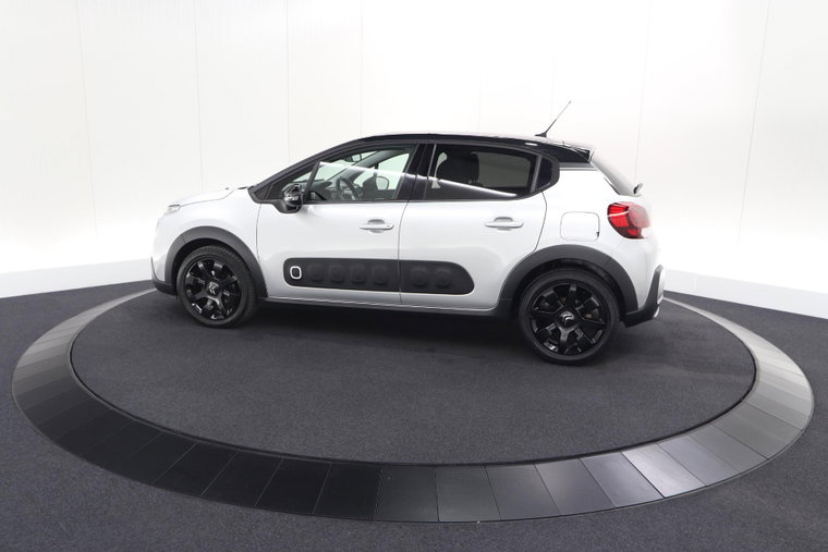 Vehicle Image 30