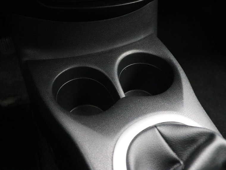 Vehicle Image 27
