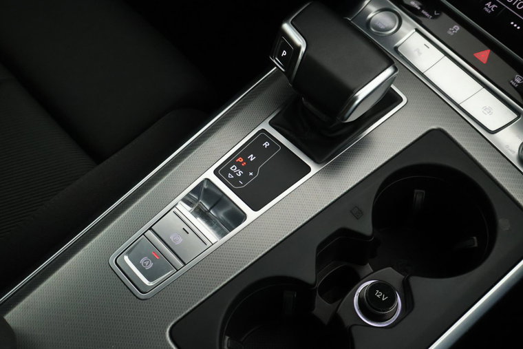 Vehicle Image 38