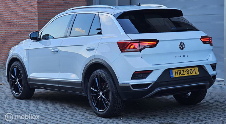 Vehicle Image 28