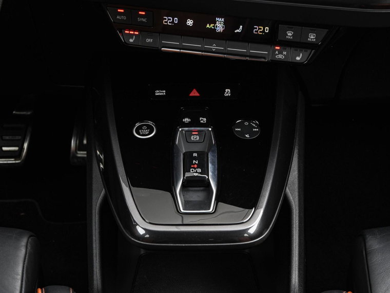 Vehicle Image 40