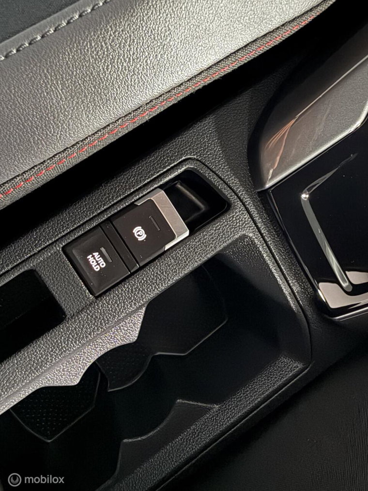 Vehicle Image 38