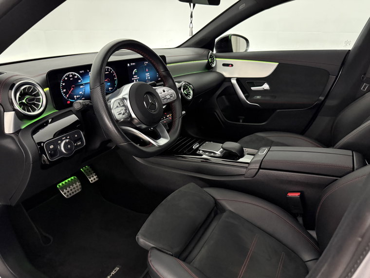 Vehicle Image 39