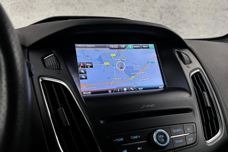 Vehicle Image 17