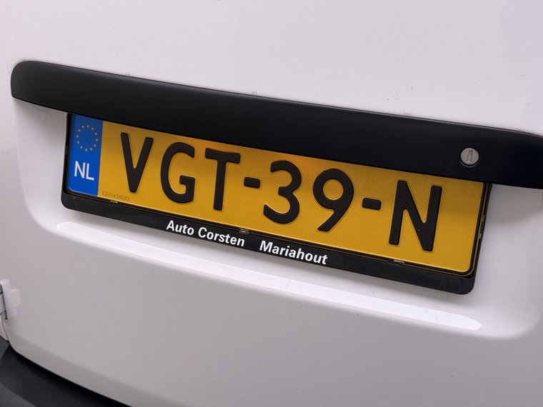 Vehicle Image 40