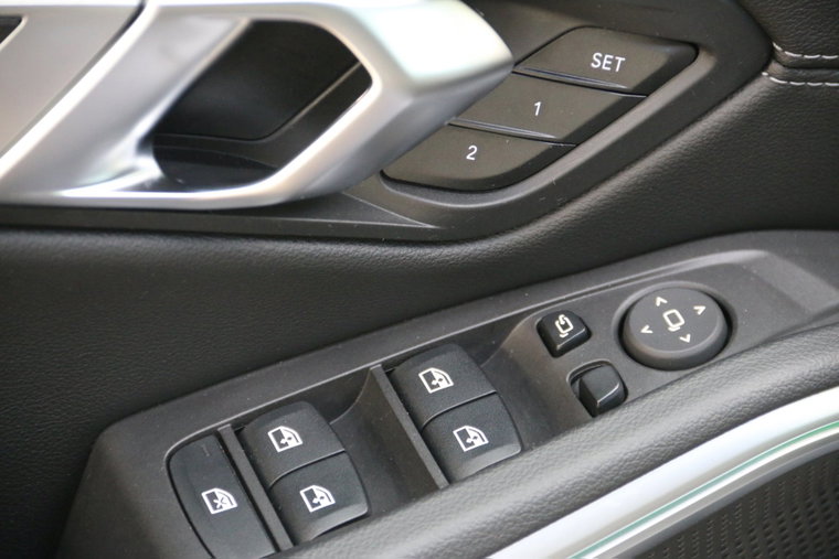 Vehicle Image 23