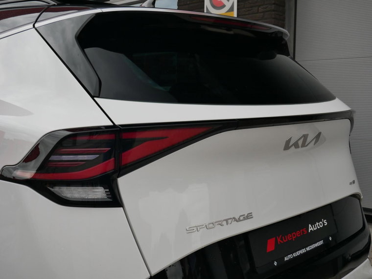 Vehicle Image 28
