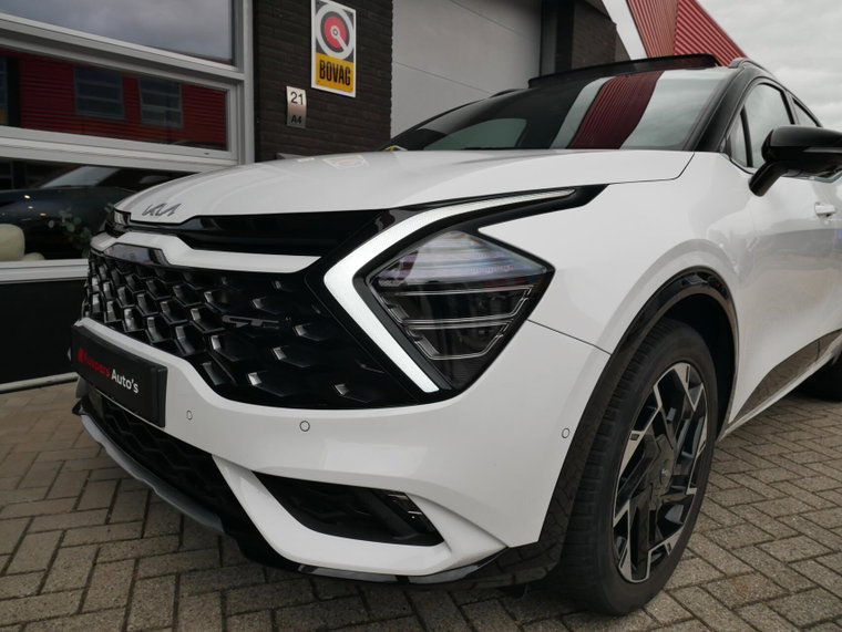 Vehicle Image 36
