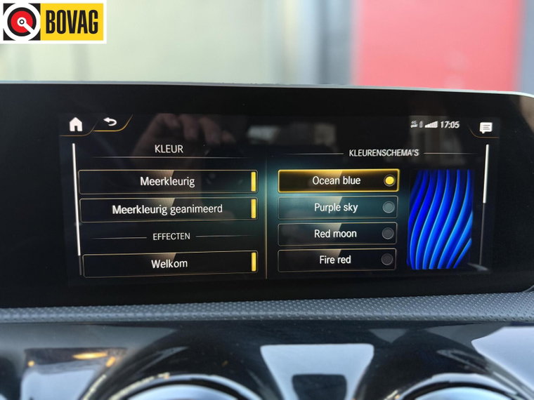 Vehicle Image 38