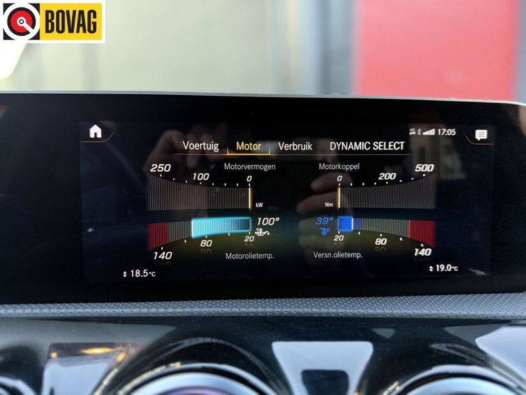 Vehicle Image 40