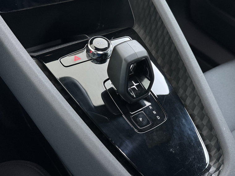 Vehicle Image 38
