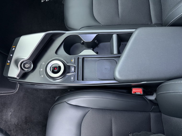 Vehicle Image 33