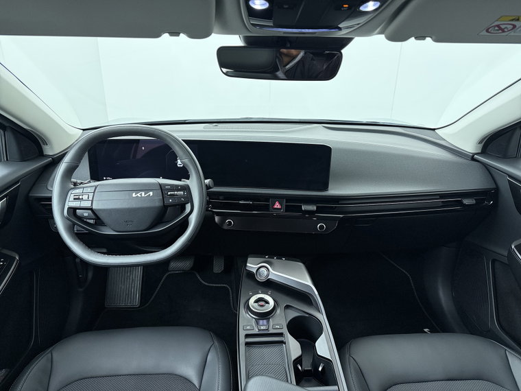 Vehicle Image 37