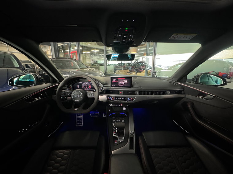 Vehicle Image 35
