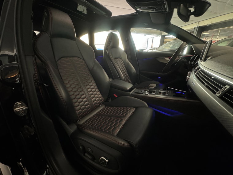 Vehicle Image 39