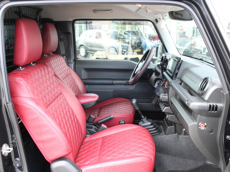 Vehicle Image 8