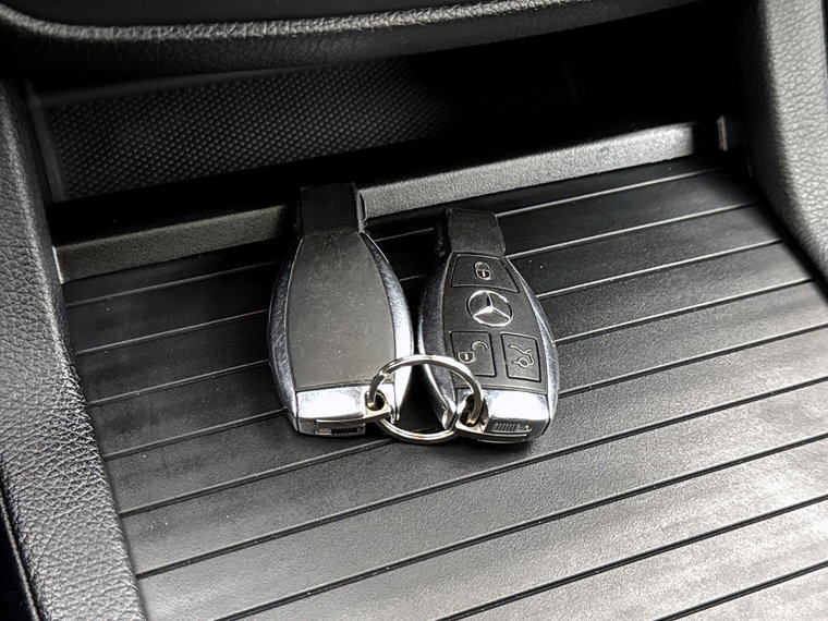 Vehicle Image 23