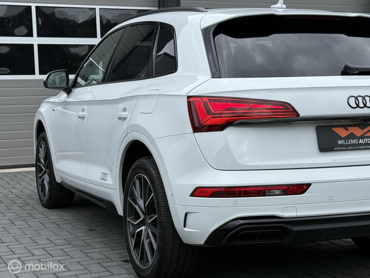 Vehicle Image 33