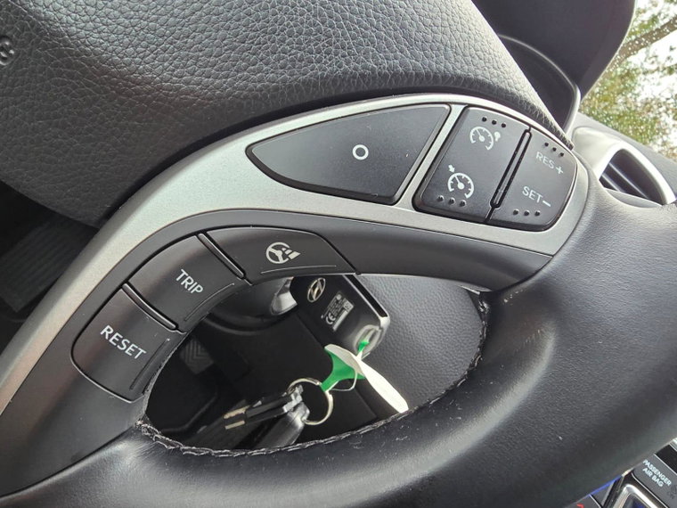 Vehicle Image 30