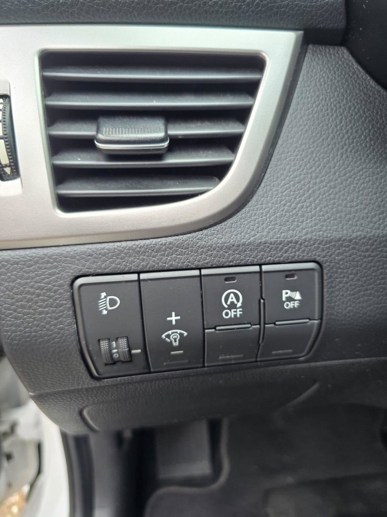 Vehicle Image 33