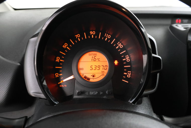Vehicle Image 15