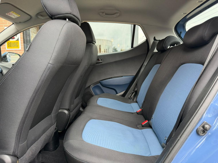 Vehicle Image 18