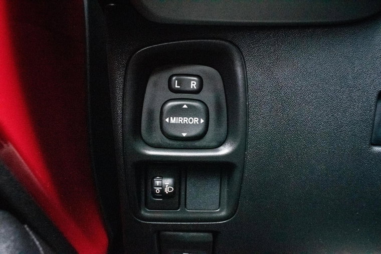 Vehicle Image 34