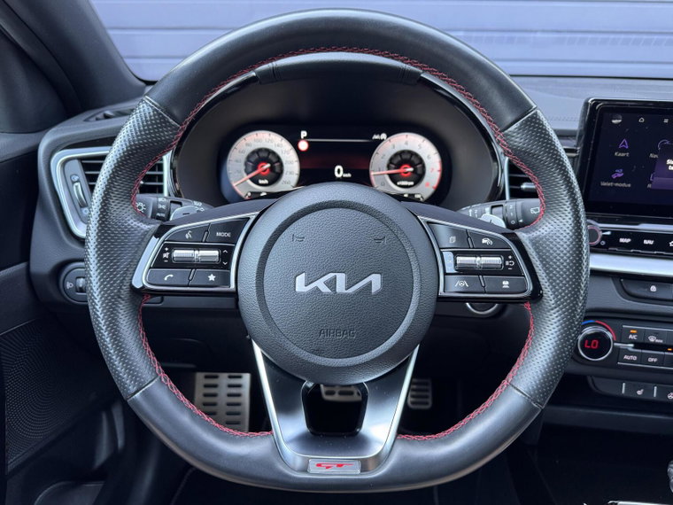 Vehicle Image 28