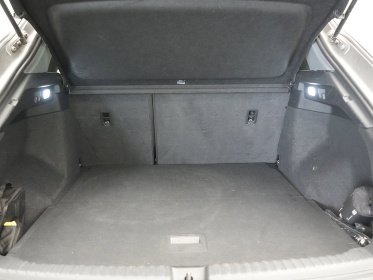 Vehicle Image 37