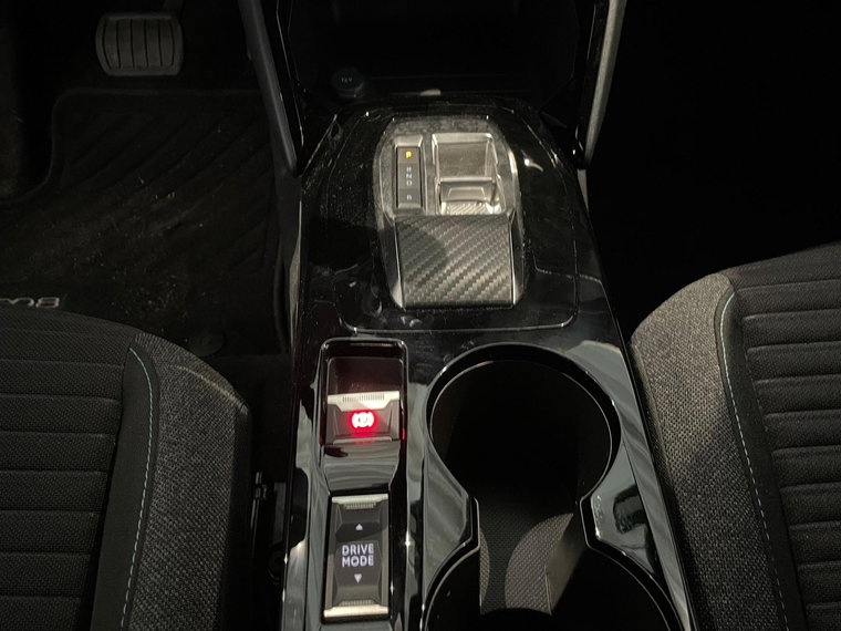 Vehicle Image 26