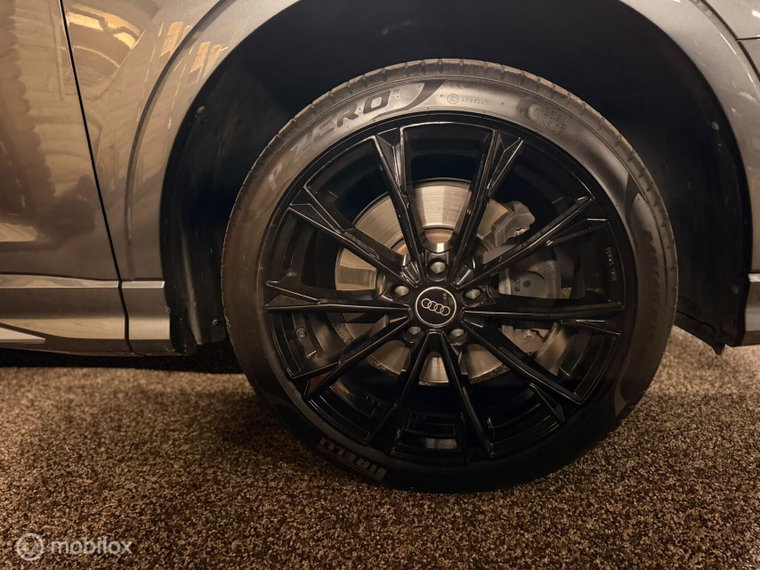 Vehicle Image 35