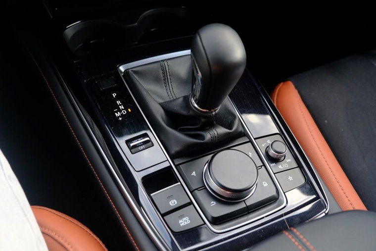 Vehicle Image 24
