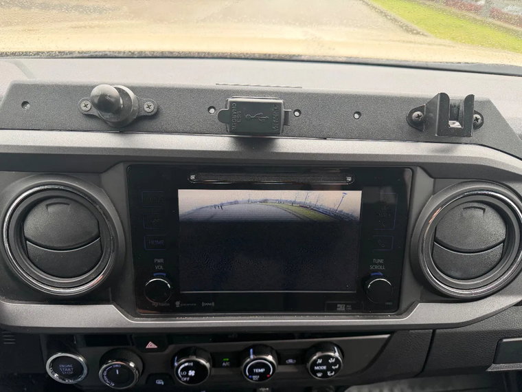 Vehicle Image 30