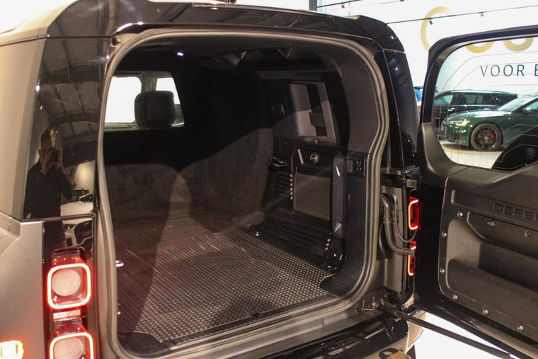 Vehicle Image 15