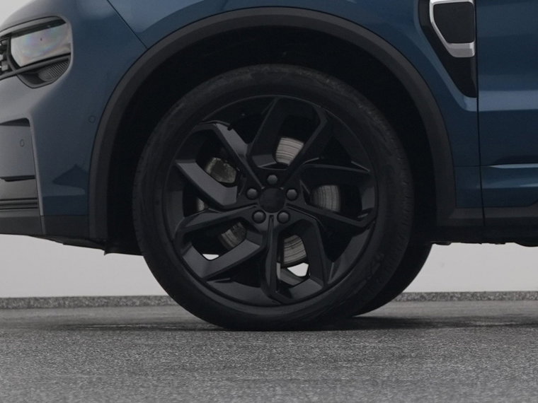 Vehicle Image 38