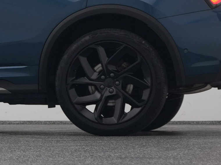 Vehicle Image 39