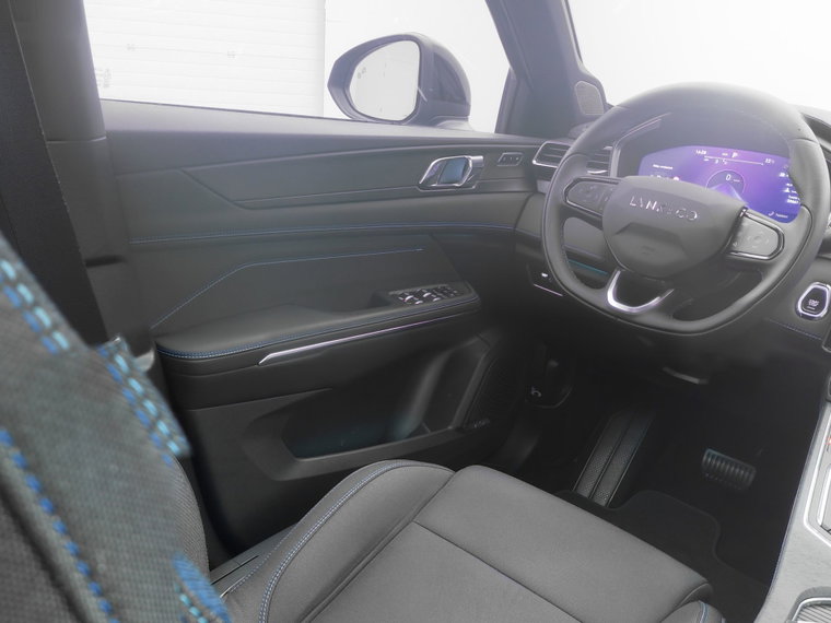 Vehicle Image 11