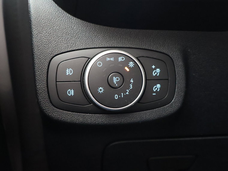 Vehicle Image 38