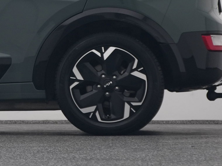 Vehicle Image 41
