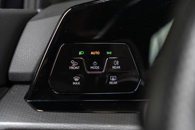 Vehicle Image 35