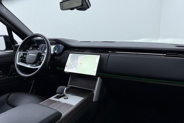 Vehicle Image 18